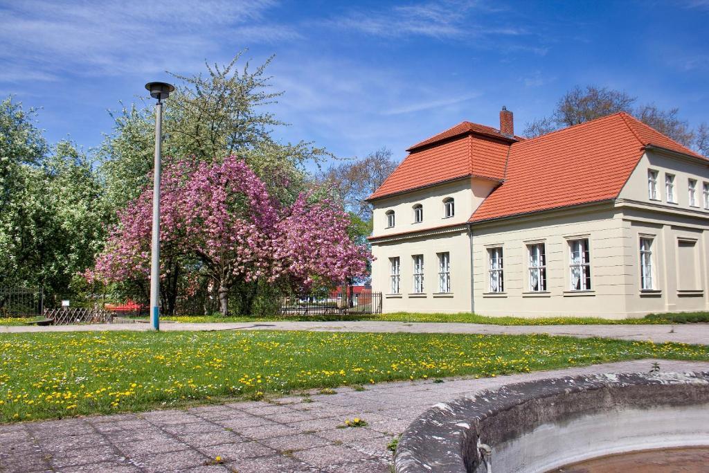 Gaestehaus Schloss Plaue Brandenburg  ภายนอก รูปภาพ