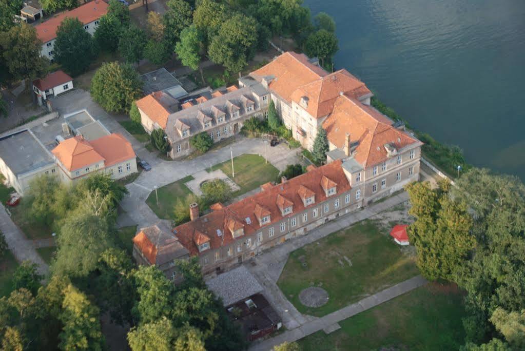 Gaestehaus Schloss Plaue Brandenburg  ภายนอก รูปภาพ